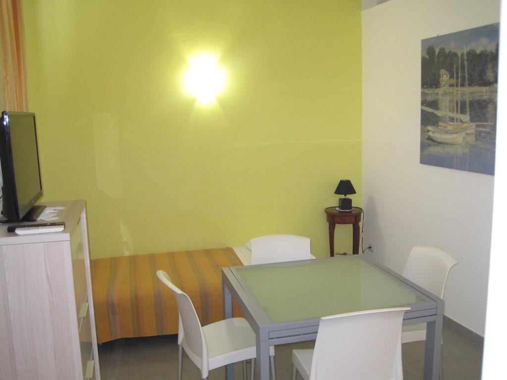 Colombo Apartments Санремо Номер фото