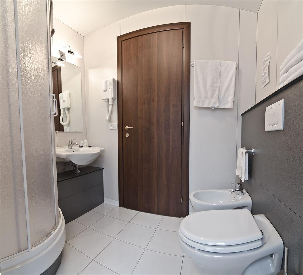 Colombo Apartments Санремо Екстер'єр фото